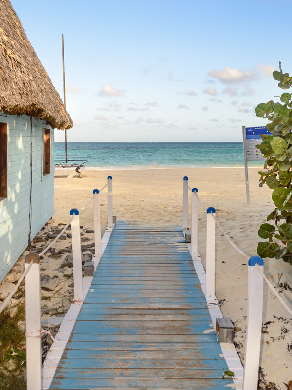 Cuban Beach Arrival path Print