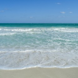 Awesome Cuban aqua beach water 3