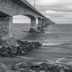 confed bridge bw