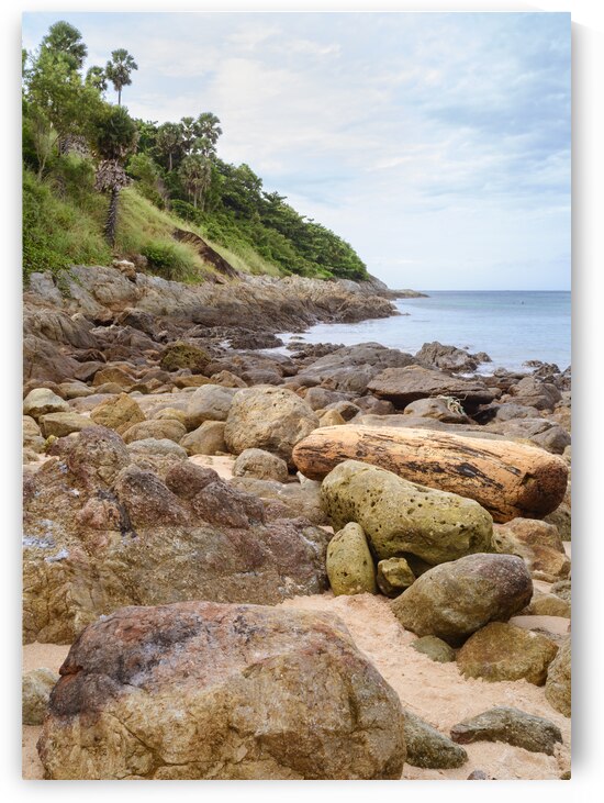 Ya-nui rock beach shore 2 by Justin Richard Batten