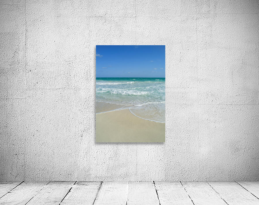 Awesome Cuban aqua beach water 2 Wall Preview